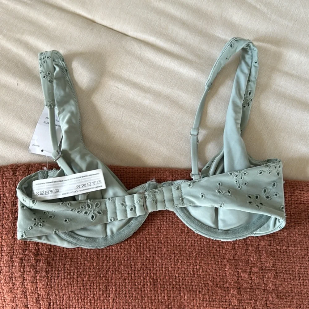 Abercrombie & Fitch Sage Green Underwire Bralette Bikini Top - Size XS - Picture 4 of 6